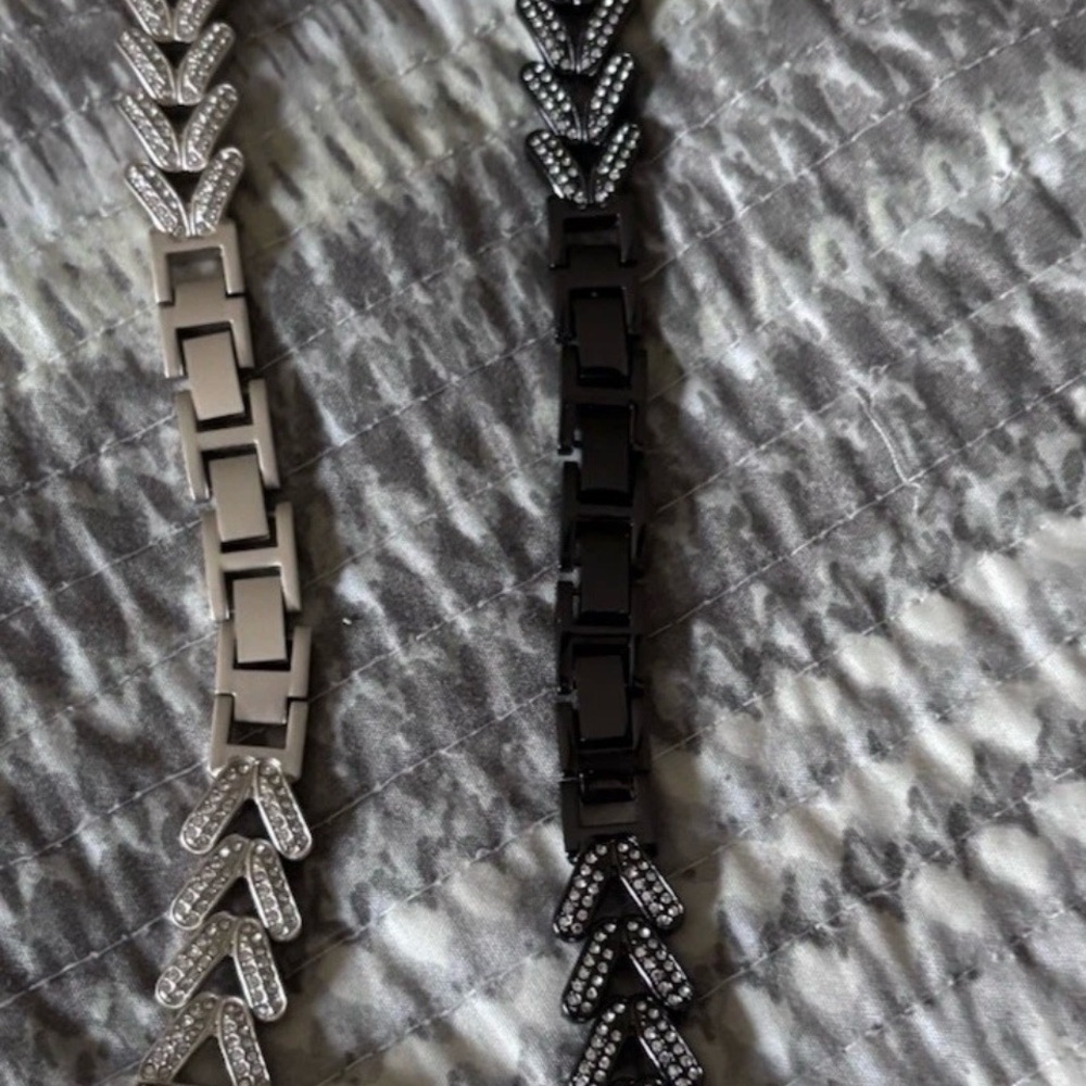 2 Silver & Black watch bands compatible w/AppleWatch-See Description For Sizing